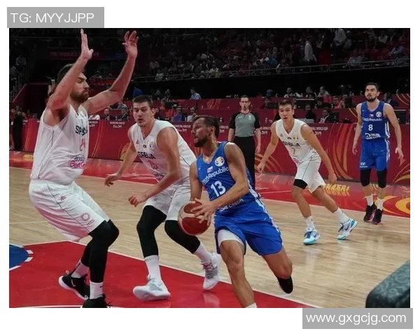 上海篮球队在世界杯中的技术表现分析与精彩瞬间回顾